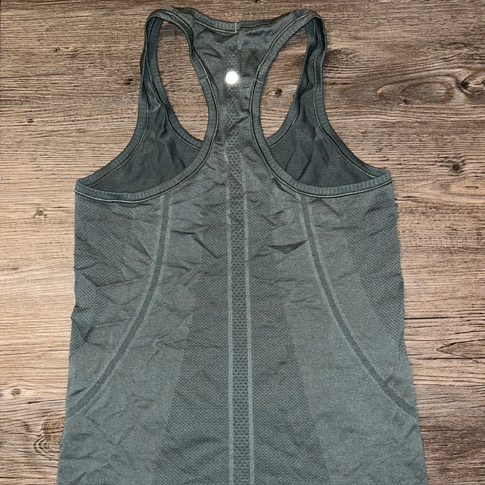 Lululemon Run Swiftly Tech Tank - image 2